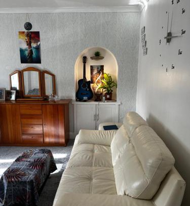 Dunfermline Bed & Breakfast | 4 Burns Street