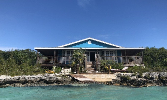 George Town House | Waterfront Retreat with 4 Double Beds Near George Town