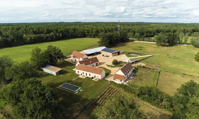 Pruniers-en-Sologne Other | Relax in 4 Unique Gîtes with Pool in Beautiful Sologne