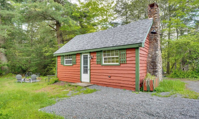 Blakeslee Cabin | Inviting Blakeslee Cabin Near Jack Frost Ski Area