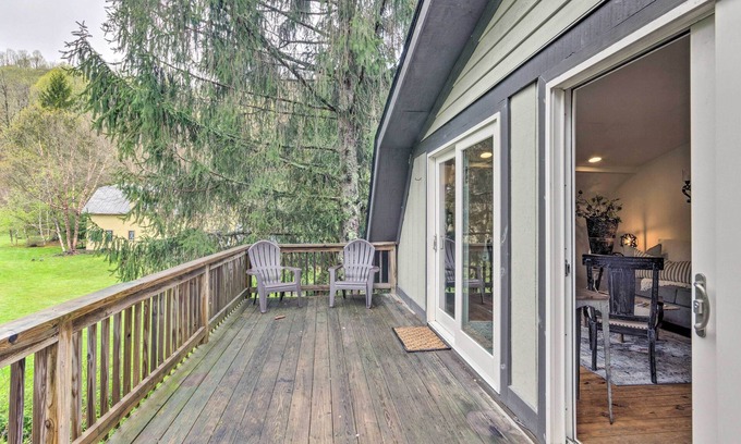 Blowing Rock Condo | Tranquil Farmhouse Duplex by Stream, 4 Mi to Boone!