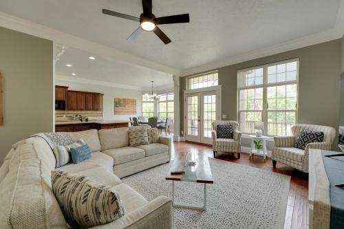 Branson House | Branson Hideaway with Game Room & 10/10 Guest Rating