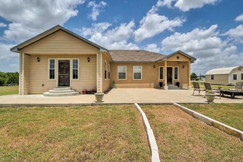 Travis County House | Ideal Home with 3 Acres near Circuit of the Americas