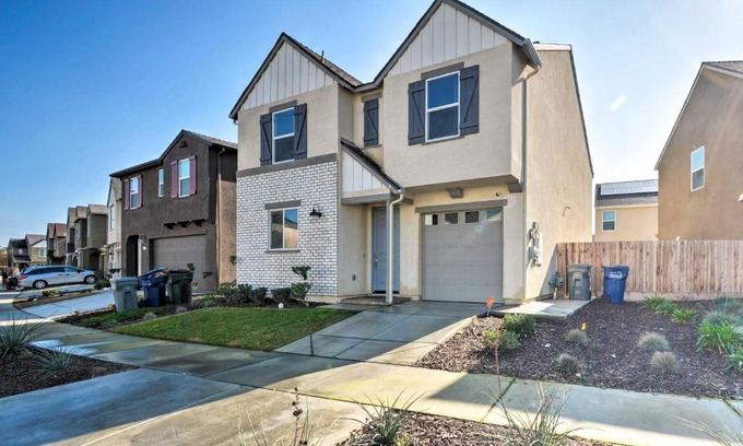 Merced House | Family-Friendly Getaway Just 4 Miles from City Center!