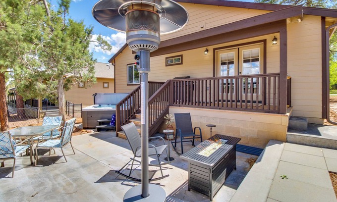 Torreon Cottage | 4 Mi to Fool Hollow Lake: Show Low Home w/Hot Tub