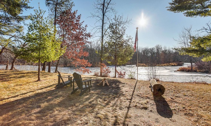 Elk River Apartment | 4 Mi to Main Street: Riverfront Minnesota Cabin