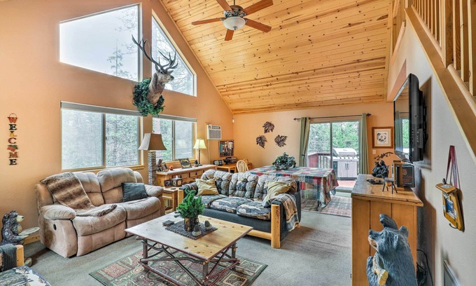 Hathaway Pines House | Inviting Hathaway Pines Mountain Cabin with Deck & Views