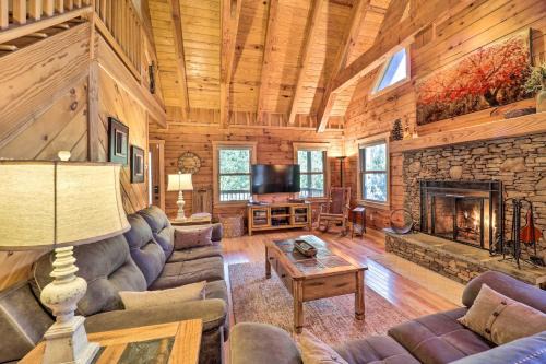 Banner Elk House | Idyllic Rocky Creek Cabin with Hot Tub and Scenic Views