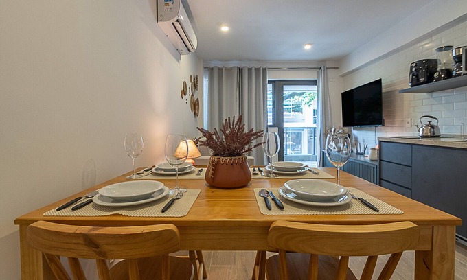 Ipanema Apartment | Romantic Escape in Ipanema | Top-Rated with Ocean Views
