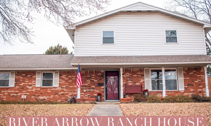 Pawhuska House | Convenient Stay Just 4 Minutes from PW MERC - Family Friendly