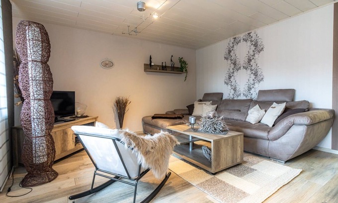 Langelsheim Apartment | Modern Apartment Near the Forest with Pool and Ocean View