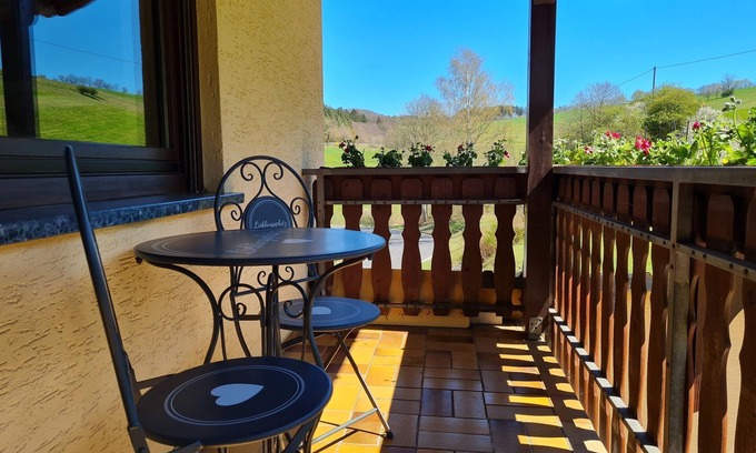 Udersdorf Apartment | Cozy 4-Person Apartment with Balcony at Paula Inn