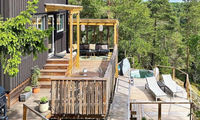 Akersberga House | Charming 4-Person Holiday Home with Ocean View in ÅKERSBERGA