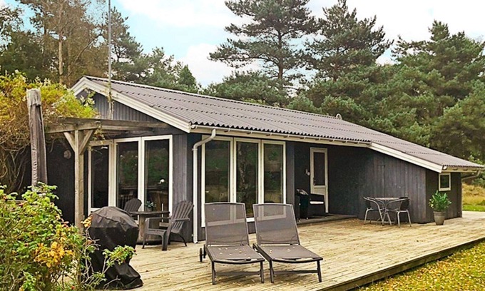 Sømarken House | Cozy 4-Person Holiday Home in Aakirkeby with Great Amenities