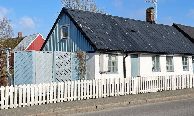 Onslunda House | Comfortable Holiday Home for 4 in Pet-Friendly Tomelilla