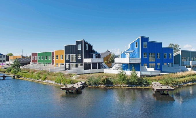 Øer Strand House | Ideal Holiday Home for 4 with Oceanfront Views in Ebeltoft