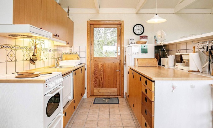 Rødhus House | Cozy 4-Person Holiday Home in Pandrup with Breakfast