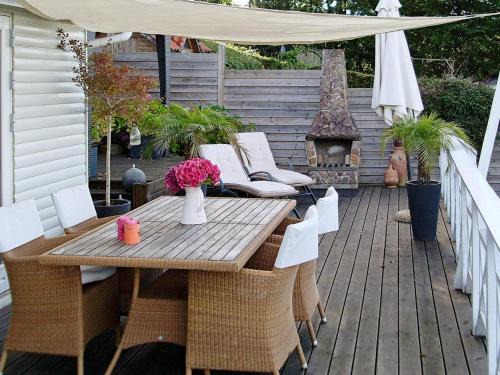 Andkær Vig House | Family-Friendly Holiday Home in B rkop with Hot Tub