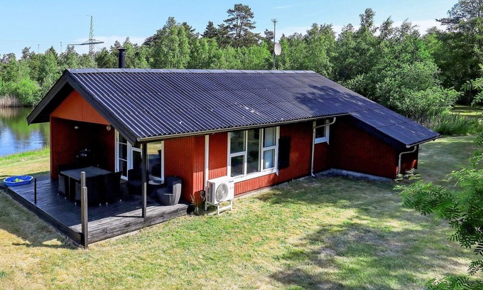 Læsø House | Family-Friendly Holiday Home in Læsø with Breakfast Included