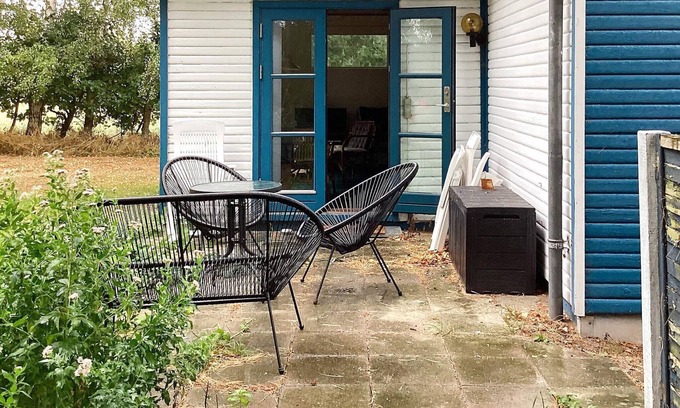 Kramnitse House | Cozy Holiday Home for 4 in Rødby with Kitchen & Breakfast