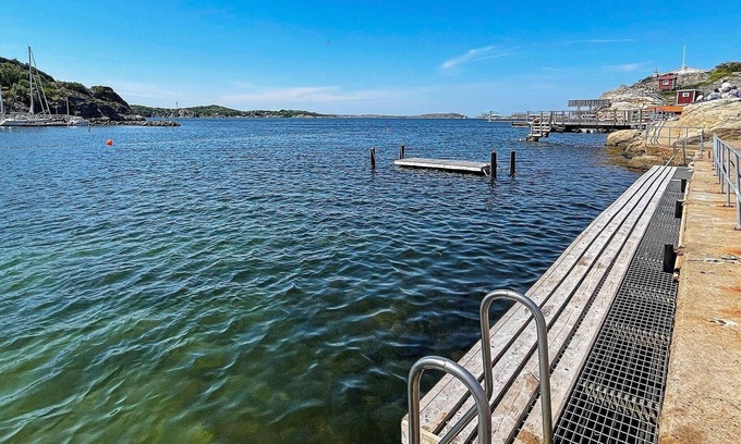 Ellos House | Ideal Holiday Home for 4 in ELLÖS with Kitchen Amenities