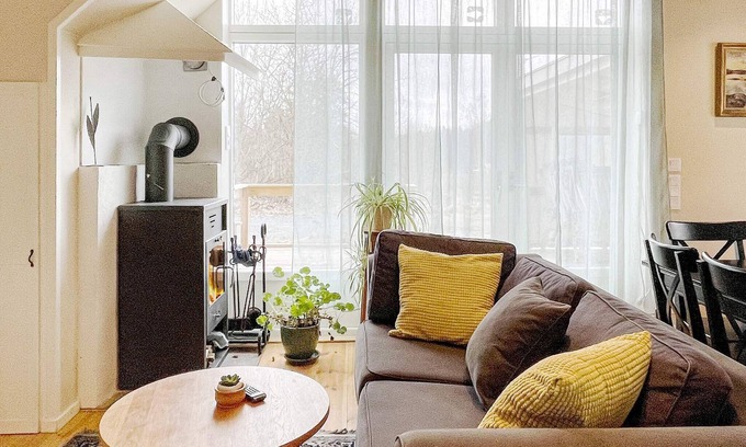 Vaddo House | Cozy Holiday Home for 4 in VÄDDÖ with Oceanfront Views