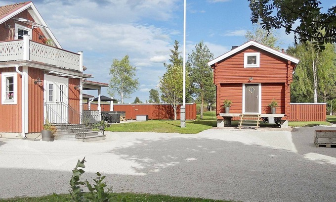 Nedre Gardsjo House | Comfortable 4-Person Holiday Home with Ocean Views in RÄTTVIK