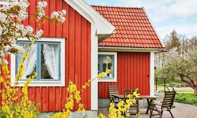 Soderakra House | Cozy 4-Person Holiday Home in SÖDERÅKRA with Kitchen