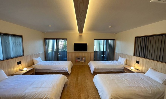 Kuwana House | Cozy 4-Person Room in Kuwana Mie with Family-Friendly Amenities