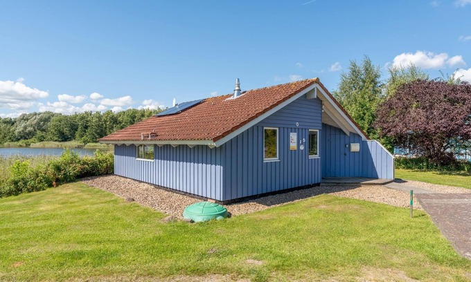 Norderteil House | Exceptional Lakefront Retreat with Canoe & Scenic Views