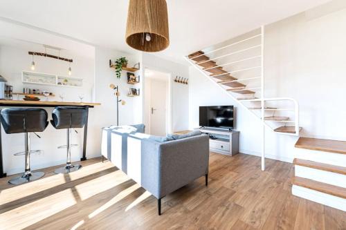 Secteur 3 Apartment | Comfortable Retreat for 4 with Balcony and Fiber Internet