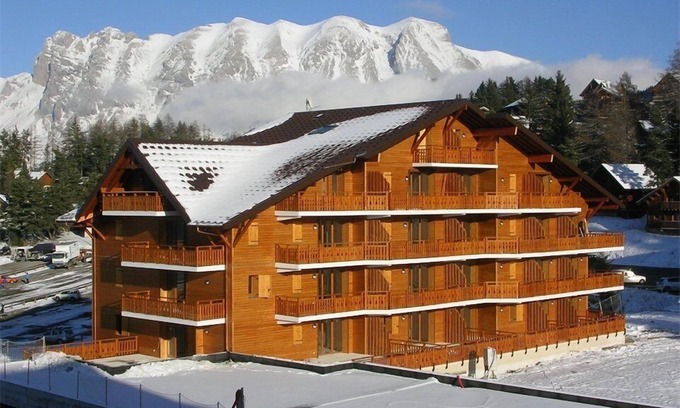 La Joue du Loup Apartment | Family-Friendly Retreat in LE Dévoluy for 8 Guests