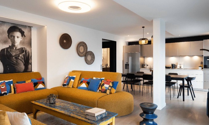 Reims City Centre House | Top-Rated Private Home - Simon with Spa & Restaurant Amenities
