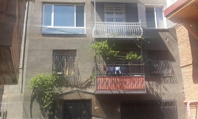 Tbilisi City Centre Apartment | Cozy 4-Room Apartment in Historic Old Town