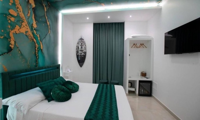 Picanello-Ognina-Barriera-Canalicchio Apartment | 4 Rooms Rosario - Double Room with Private Bathroom