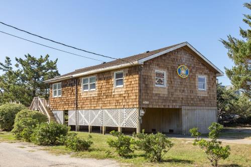 Ocean Isle Estates House | Pet-Friendly Retreat with Pool at 4 Salty Paws 147