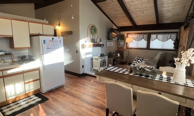 West Bridgton Cottage | Idyllic 4 Season Cottage with Water Access to Moose Pond