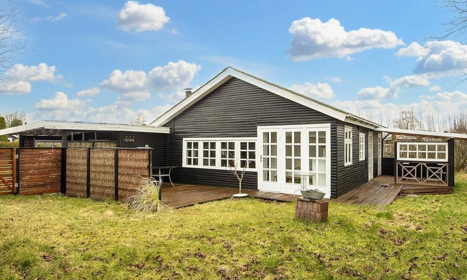 Grena Strand House | Inviting 4-Star Holiday Home in Grenaa with Great Amenities