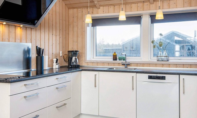Bork Havn House | Guest Rated 10/10: Family-Friendly Holiday Home in Hemmet