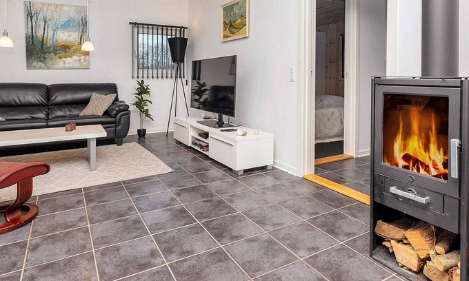 Thyholm House | Cozy 4-Star Holiday Home with Ocean View in Thyholm