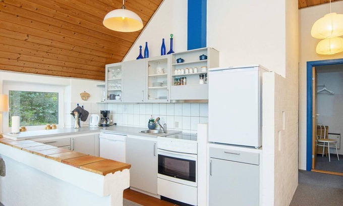 Vemb House | Charming 4-Star Holiday Home with Oceanfront Views in Vemb