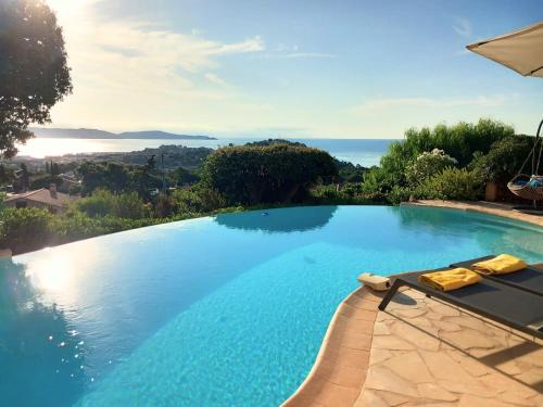 Cavalaire-sur-Mer Villa | Elegant 4-Star Villa with Heated Pool & Ocean Views