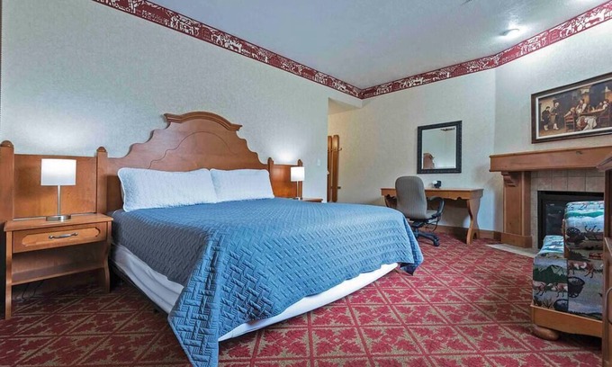 Zermatt House | Indulgent Zermatt Resort King Suite Near Park City & Spa