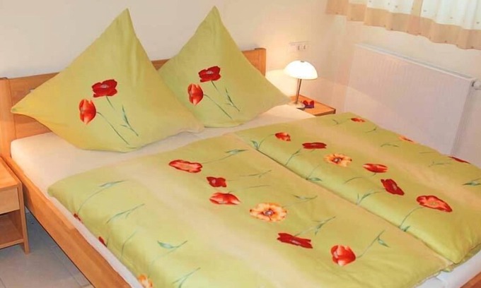 Herrieden Apartment | Family-Friendly 4-Star Apartment with Spa and Breakfast