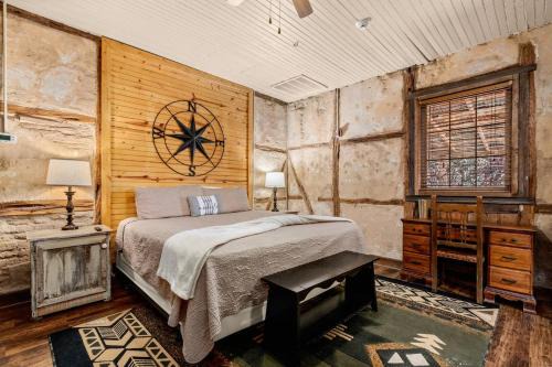 New Braunfels House | Relaxing Family Retreat at The Judge's Chamber in Gruene