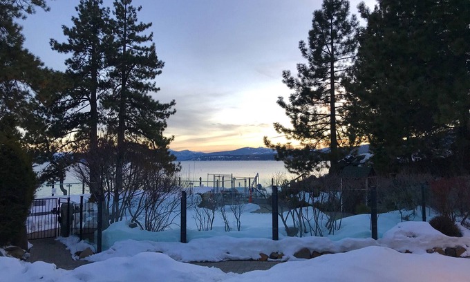 Tahoya Shores Hotel | 4 Units Studios | Kitchen | Pool | Parking | Lake Tahoe Access