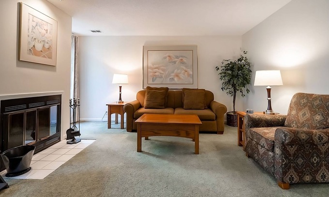 French Lick Villa | 4 Villas with Full Kitchen and Indoor Pool | Free Parking