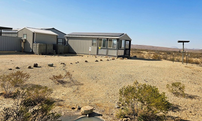 Alpine Cabin | Discover Comfort at Black Cat Ranch: Family-Friendly Retreat