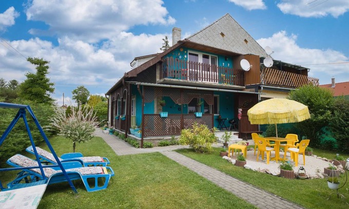 Balatonkeresztur Apartment | Spacious 2-Bedroom Apartment with Pool for 4 Guests