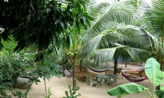 Central Mui Ne Beach Bed & Breakfast | Cozy 5-Star Bed and Breakfast for Up to 6 Guests